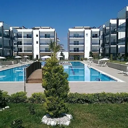 Stunning Felicia Guarantees A Wonderful Holiday In A Prime Location Apartmán