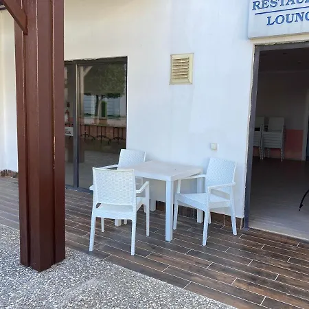 Stunning Felicia Guarantees A Wonderful Holiday In A Prime Location Apartmán Side